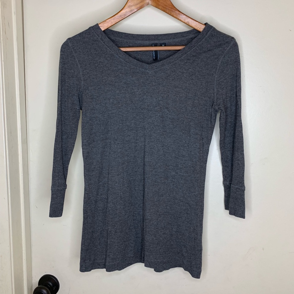 CYNTHIA ROWLEY || Quarter Sleeve V-Neck Shirt